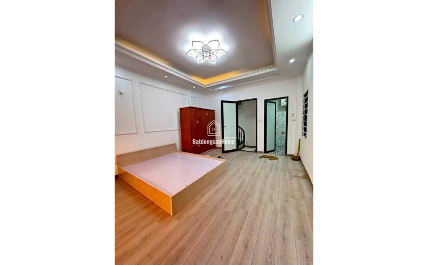 Vĩnh Hưng, Lĩnh Nam, Nhà 5 Tầng, 3 Ngủ, 1 Bước Ra Phố, Chỉ Hơn 5 Tỷ